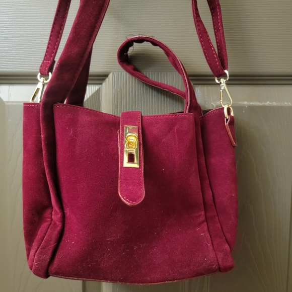 Deep Red Shoulder Bag - Picture 2 of 6